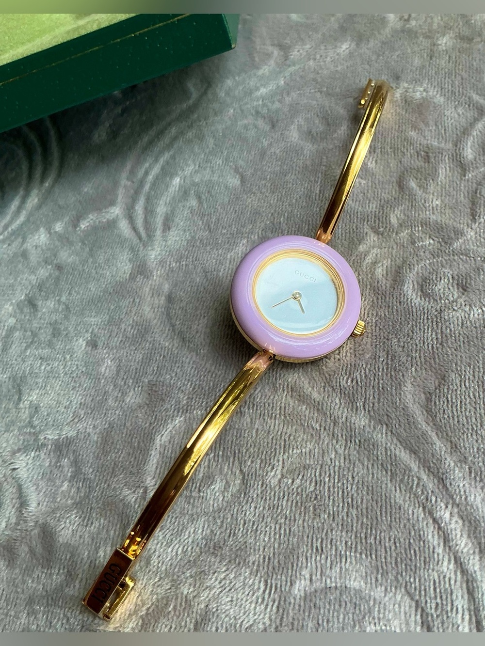 DRESSY MODERN GUCCI bangle watch with set of interchangeable bezels β€οΈππππ€ - Picture 4 of 16